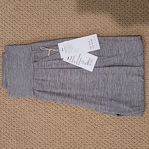NWT, Vuori Lux Harem Pants, Size Small, Clay Heather Color (grey)